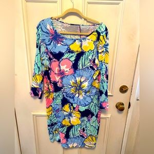 Size XL gently used Lilly dress